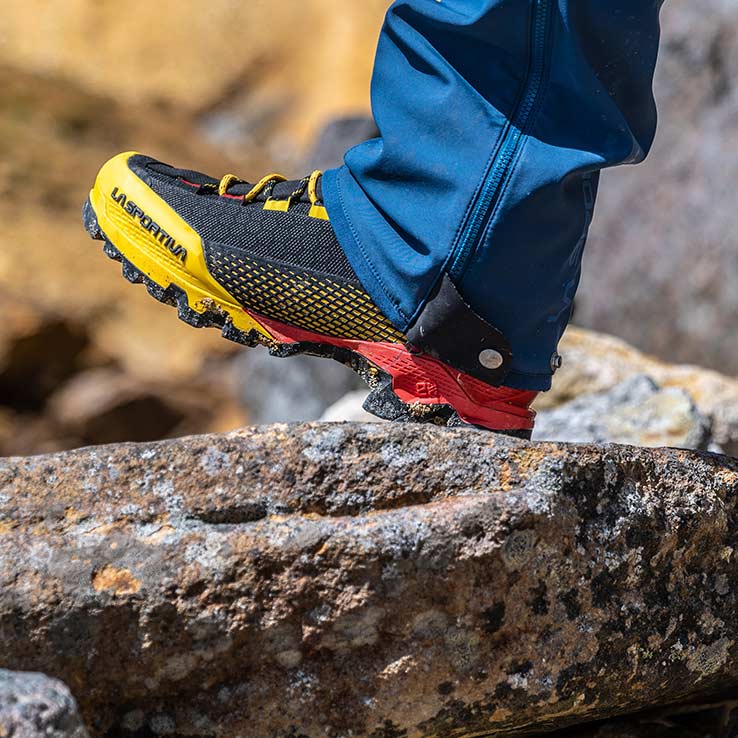 LA SPORTIVA スポルティバ エクイリビウム LT GTX - 登山用品